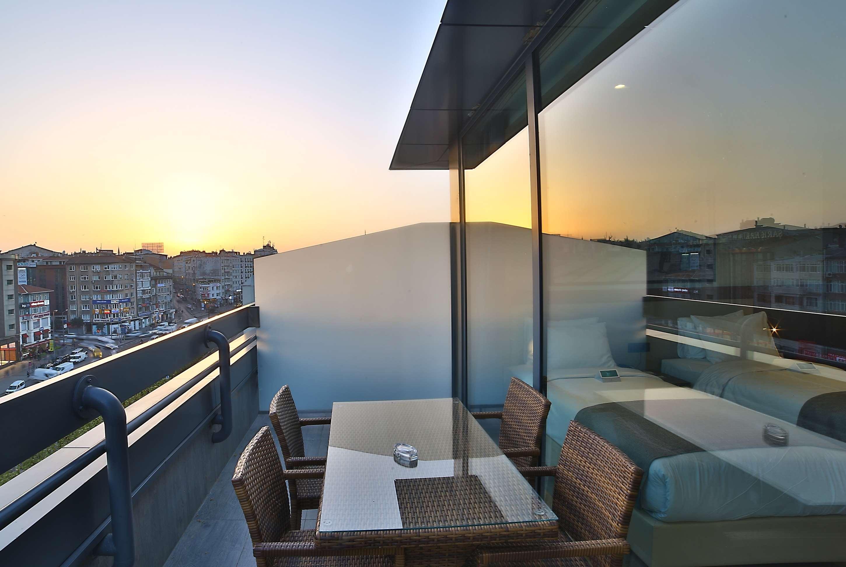 Otel Ramada By Wyndham Old