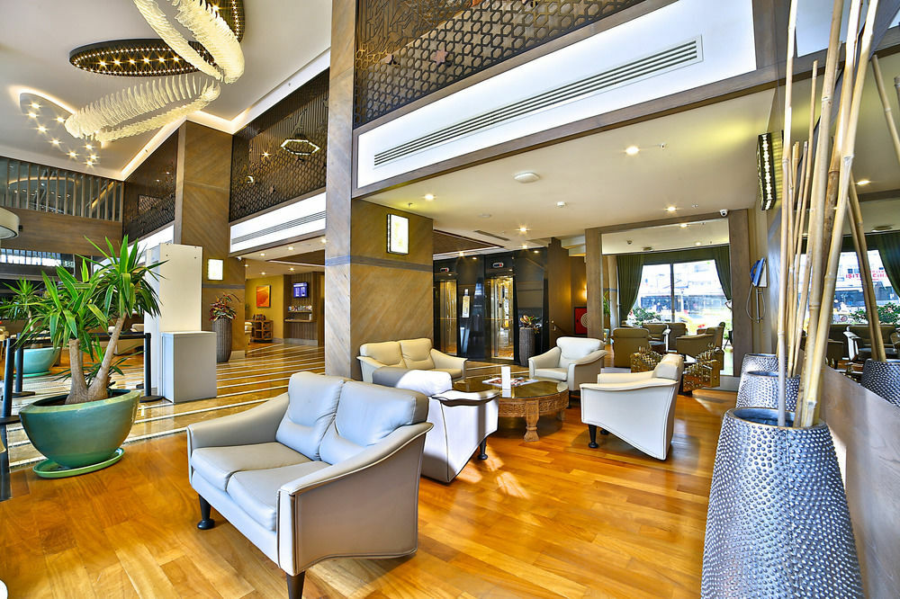Ramada By Wyndham Old Otel